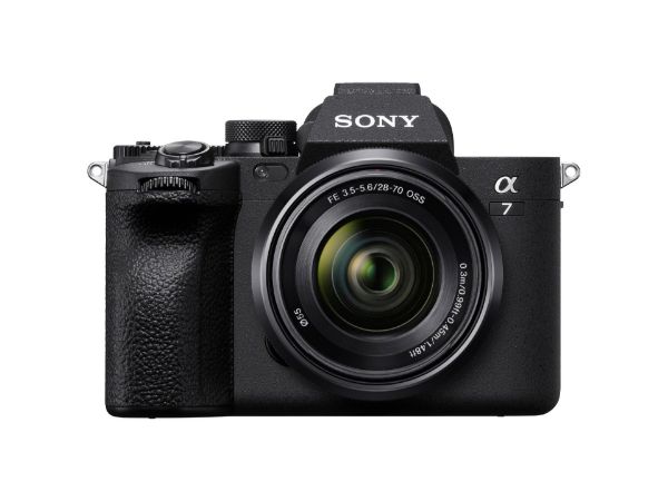 Picture of Sony α7 IV +  28-70mm f/3.5-5.6