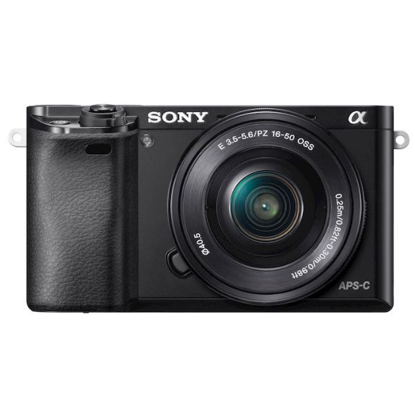 Immagine di Sony α6000 + SEL-P 16-50mm f/3.5-5.6