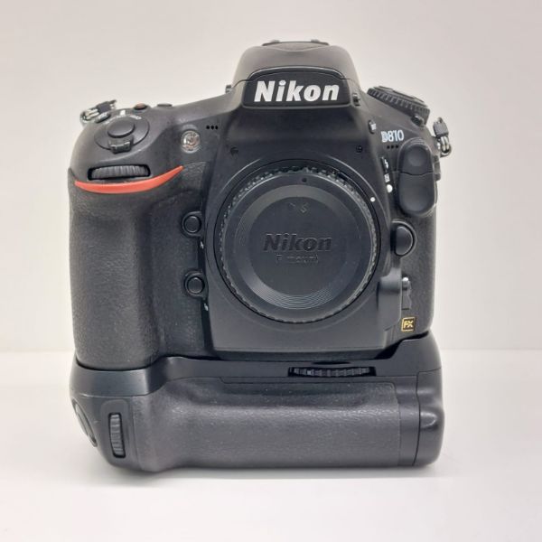 Immagine di Nikon D810 + MB-D12 - Usato
