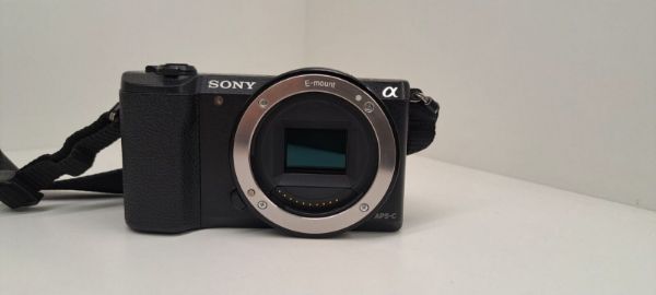 Picture of Sony Alpha A5100 
